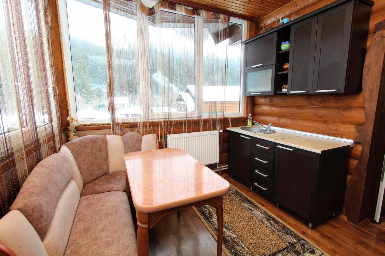 Complex "Shum Lisu" Apartment Tatariv Exterior foto